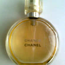 Отдается в дар Chanel Chance. 1/2 35мл-флакона
